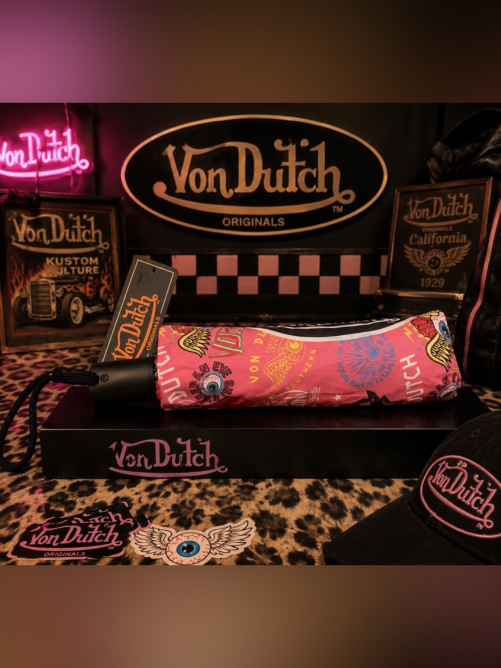 Von Dutch Pink Graphic Logo Umbrella
